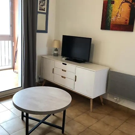 Apartamento T1 Bis Centre A 50 M De La Avec Parking Prive