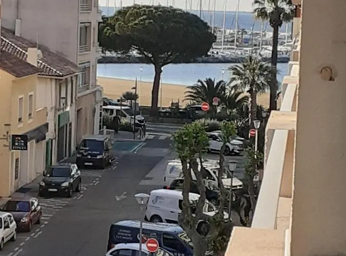 Apartmán T1 Bis Centre A 50 M De La Avec Parking Prive