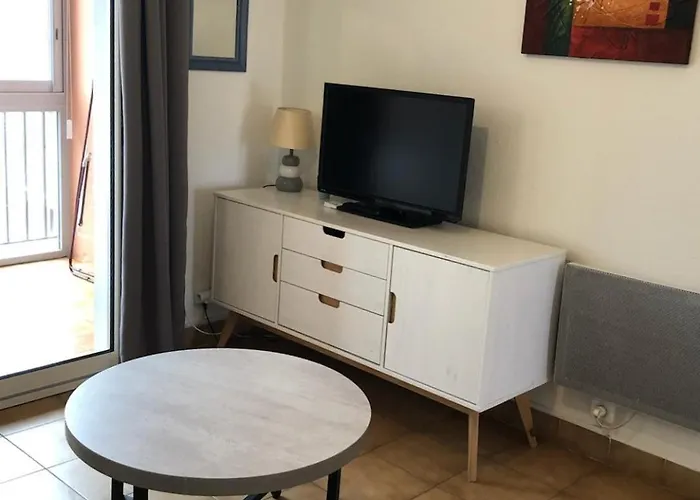 Apartman T1 Bis Centre A 50 M De La Avec Parking Prive